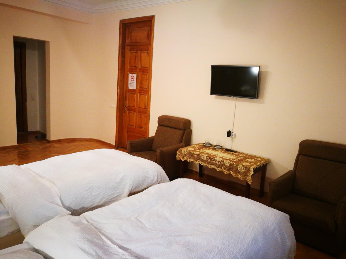 Hotel Salo Tbiliszi Kültér fotó